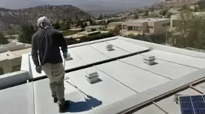 Impermeabilización de techo de zinc con membrana líquida en Lo Barnechea — foto 1